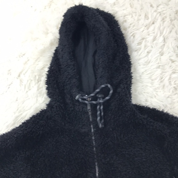 Lululemon Oh So Sherpa Half Zip - Picture 2 of 9